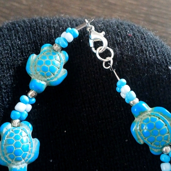 18 inch turtle design necklace..nwt - Picture 3 of 3